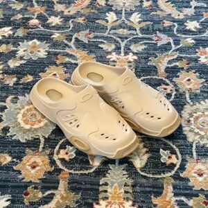 Oakley Slip-On Clogs